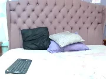zaharaskylar from Chaturbate