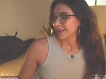 zarahlynch from Chaturbate