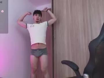 zenn_rush from Chaturbate