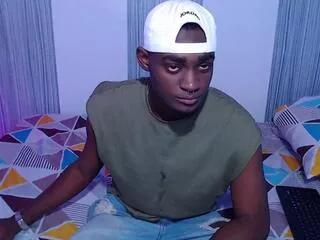 andrew_mills from Flirt4Free is Freechat