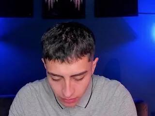 aslan_esposito from Flirt4Free is Freechat