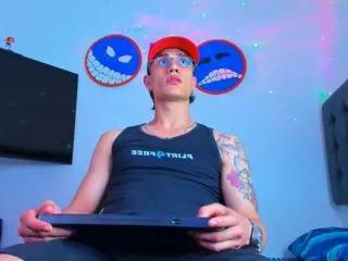 Photos of benjamin_calloway from Flirt4Free is Freechat