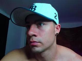 christian_thompsonn from Flirt4Free is Freechat