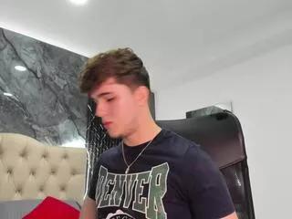 damian_klart from Flirt4Free is Freechat