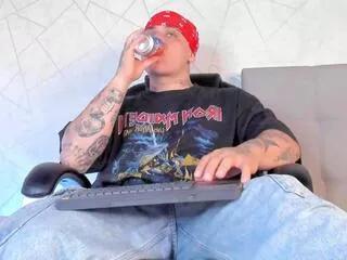 dennis_munera from Flirt4Free
