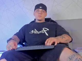 dennis_munera from Flirt4Free