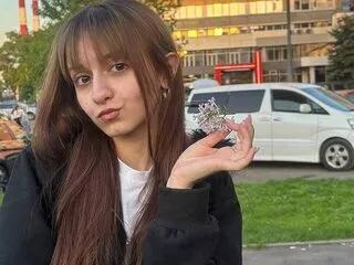 elvina_brittle from Flirt4Free is Freechat