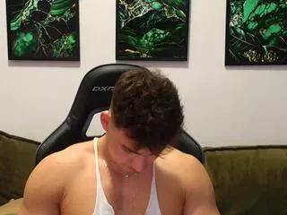 emilio_reynolds from Flirt4Free is Freechat