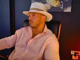 erick_angelo from Flirt4Free is Freechat