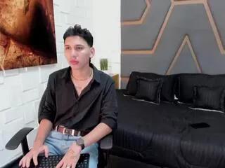 jhan_rizzot from Flirt4Free is Freechat