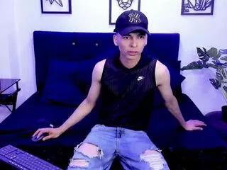 julian_wylde from Flirt4Free is Freechat