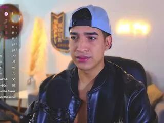 ken_blaker from Flirt4Free is Freechat
