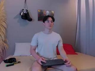 kent_walker from Flirt4Free is Freechat