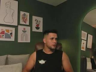 kirk_tyler from Flirt4Free