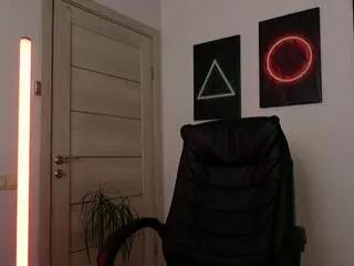 laura_chase from Flirt4Free is Freechat