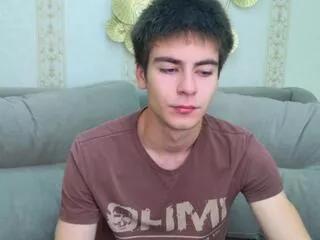 leonard_cross from Flirt4Free is Freechat