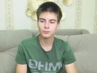 leonard_cross from Flirt4Free is Freechat