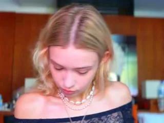 lily_rooney from Flirt4Free
