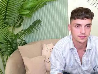 logan_bishop from Flirt4Free is Freechat