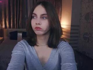 lorie_bellinder from Flirt4Free is Freechat