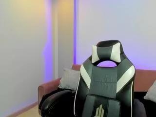lucy_harris from Flirt4Free is Freechat