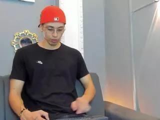nikolai_drake from Flirt4Free is Freechat