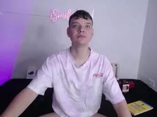 noah_reed from Flirt4Free is Freechat