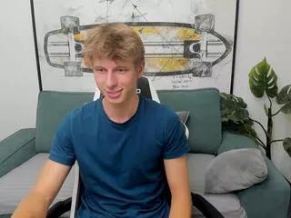 remy_levine from Flirt4Free is Freechat
