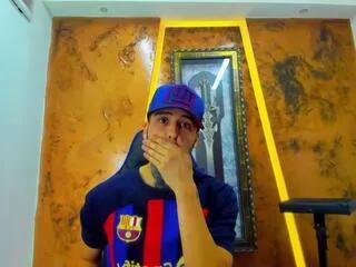 rogerr_gold from Flirt4Free is Freechat