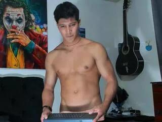 ryan_garden from Flirt4Free is Freechat