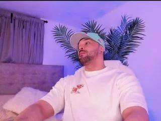 will_bening from Flirt4Free