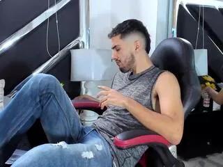 yoggi_aron from Flirt4Free is Freechat