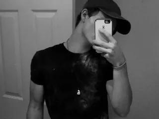 KinkyyEric from Streamate
