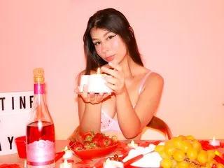 littleezoee from Streamate