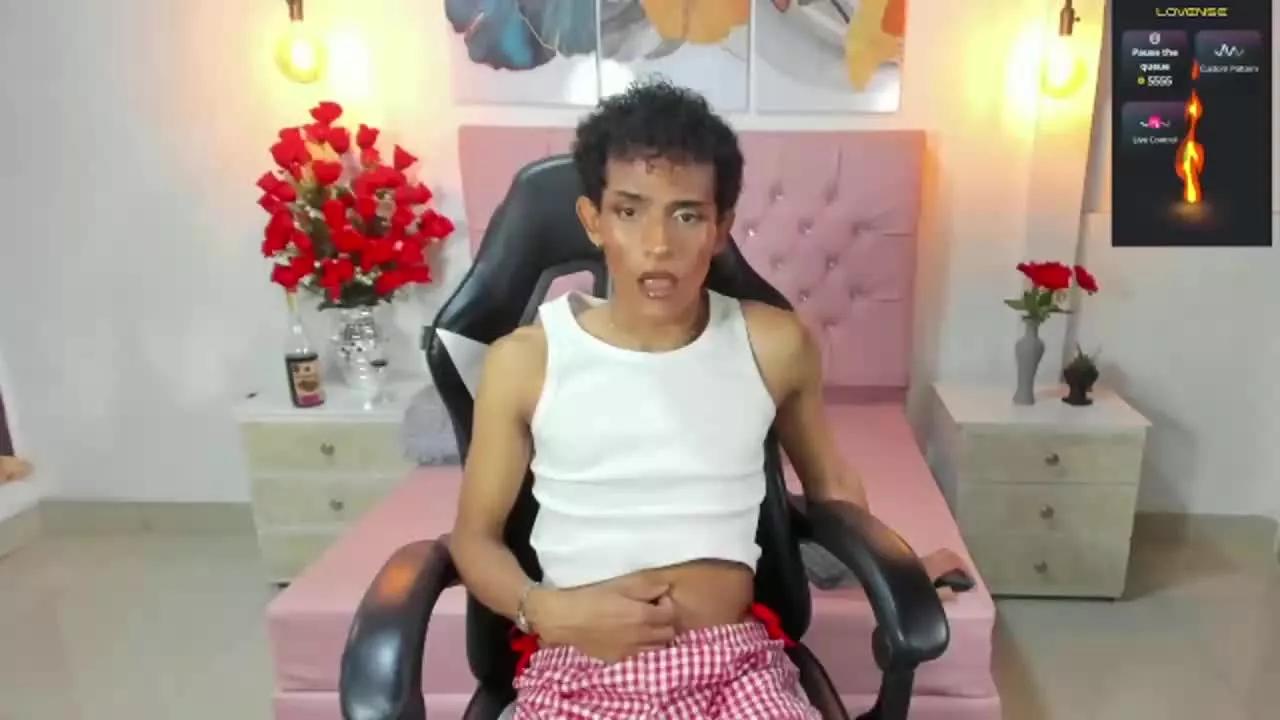 Jess_Hunter18 from Streamray