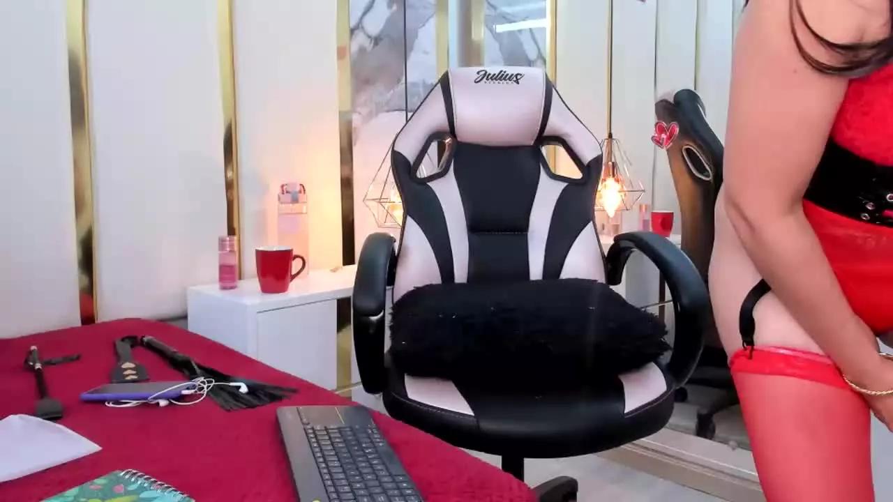 Photos of MadameLucia from Streamray is Freechat