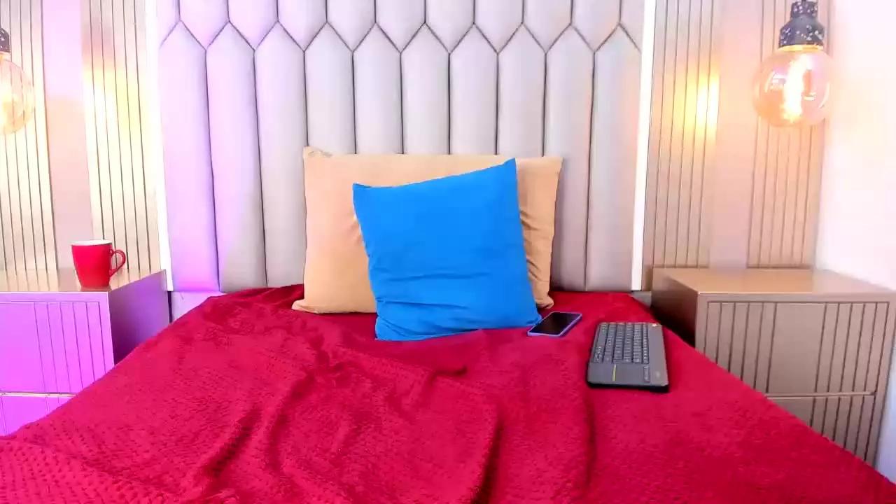 MadameLucia from Streamray