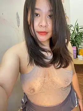 --Lyly-- from StripChat