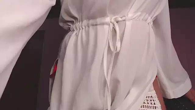-Bonniiee- from StripChat is Freechat