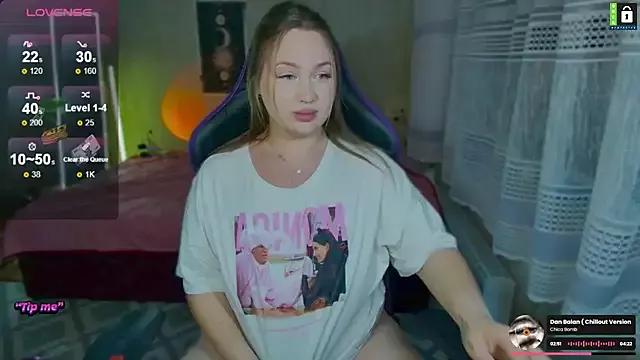-LinaLove- from StripChat is Freechat