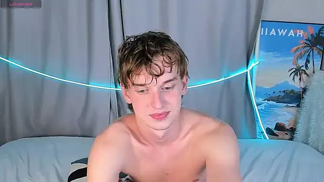 4ever_dude from StripChat