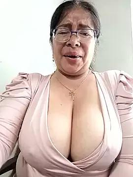 __valentina18 from StripChat