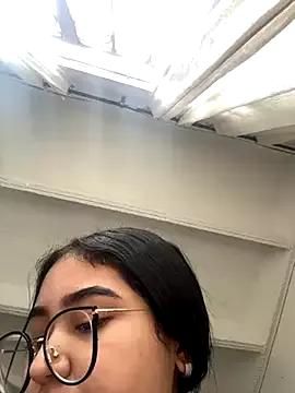 _Alix_7 from StripChat is Freechat