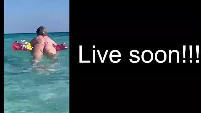 _Allie_ from StripChat