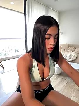 _AnaMilan from StripChat