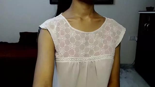 _emma21 from StripChat
