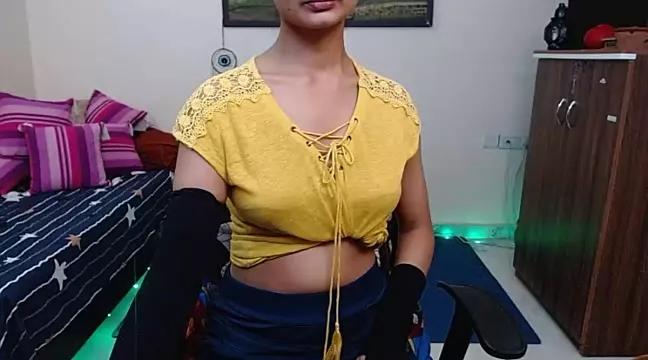 _emma21 from StripChat
