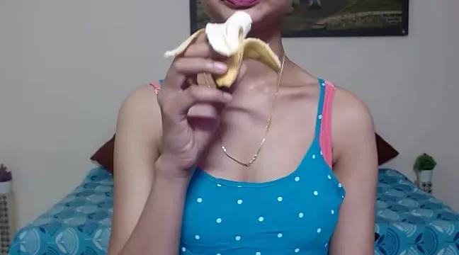 _emma21 from StripChat