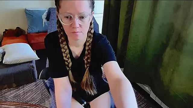 _Goldilocks_ from StripChat is Freechat