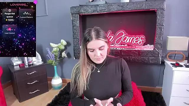 _Leila_James1 performants stats from StripChat